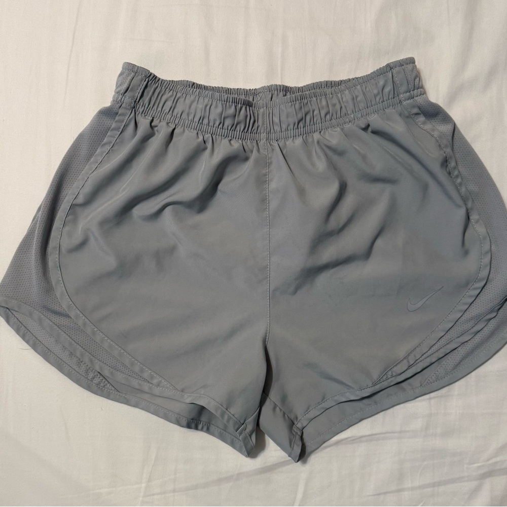 Nike Women's Light Gray Athletic Shorts